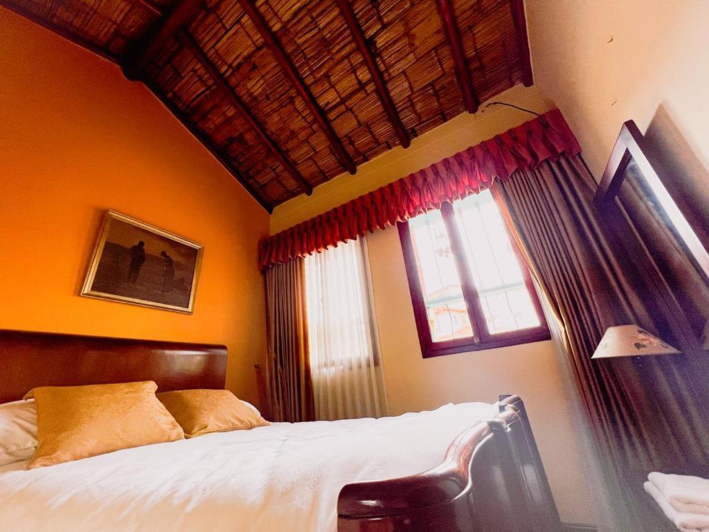 Casa Maestro Carlos Aranguren *