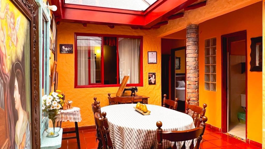 Casa Maestro Carlos Aranguren *