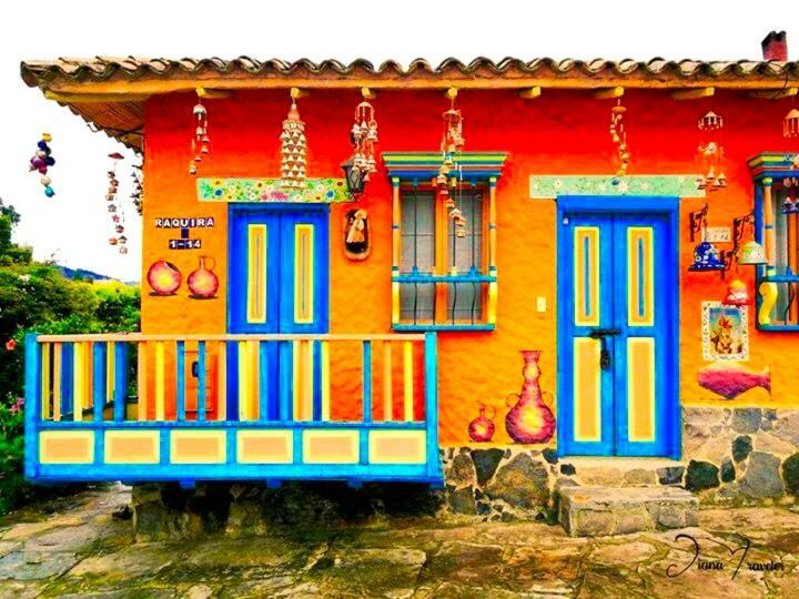 Casa Maestro Carlos Aranguren *